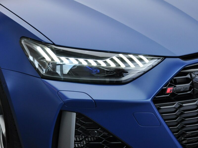 Audi RS7 Cena katalogowa nowego 947 tyś. zł. Ceramika Lasery B&O Kamery