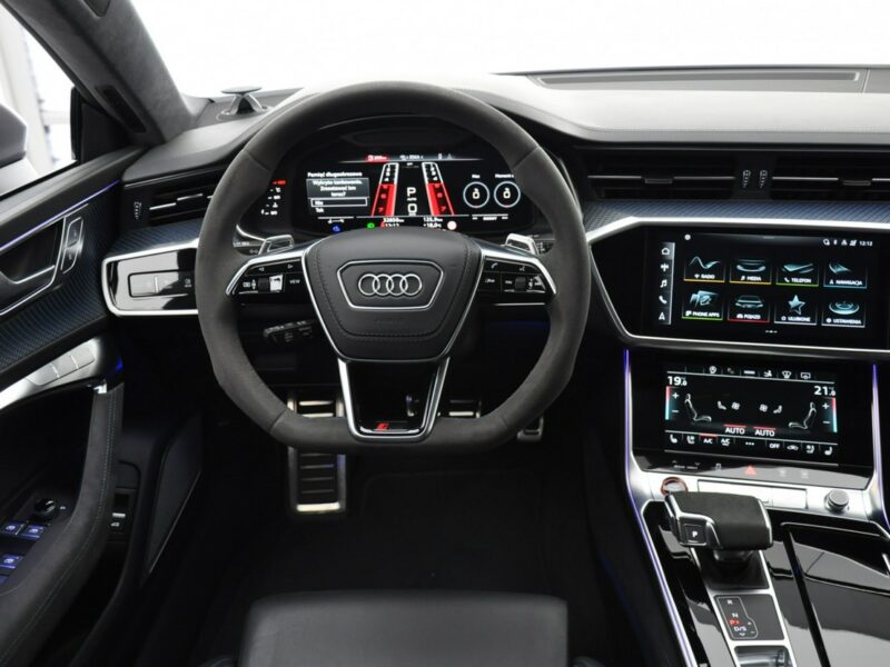 Audi RS7 Cena katalogowa nowego 947 tyś. zł. Ceramika Lasery B&O Kamery