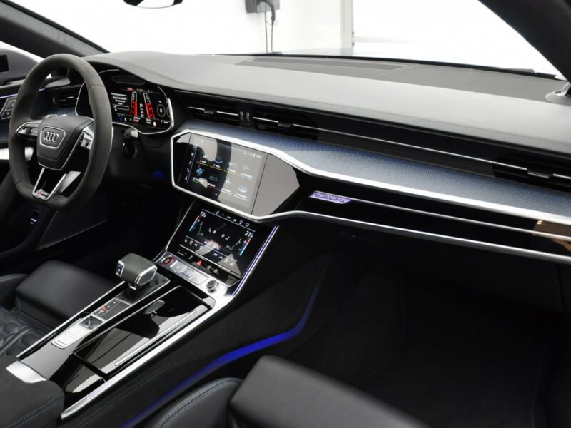 Audi RS7 Cena katalogowa nowego 947 tyś. zł. Ceramika Lasery B&O Kamery