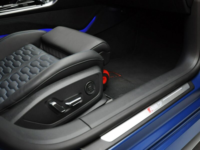 Audi RS7 Cena katalogowa nowego 947 tyś. zł. Ceramika Lasery B&O Kamery