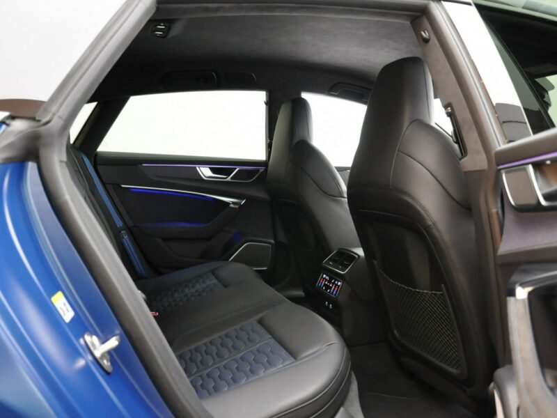 Audi RS7 Cena katalogowa nowego 947 tyś. zł. Ceramika Lasery B&O Kamery