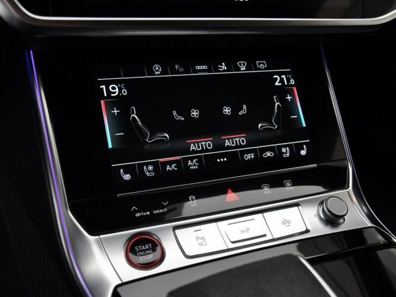 Audi RS7 Cena katalogowa nowego 947 tyś. zł. Ceramika Lasery B&O Kamery