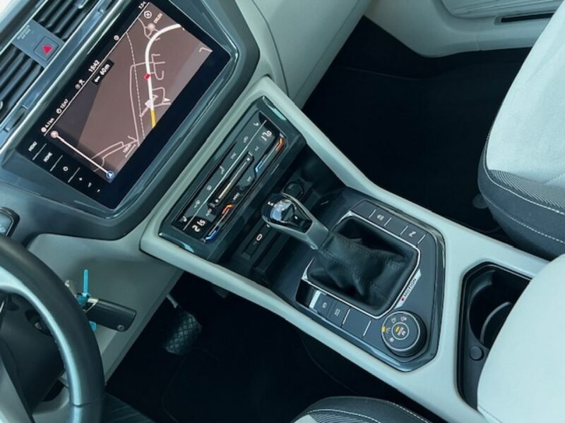 Volkswagen Tiguan 4MOTION, 200PS, VIRTUAL TACHO, EL. SZYBER DACH, MEGA ŚRODEK II (2016-2024)