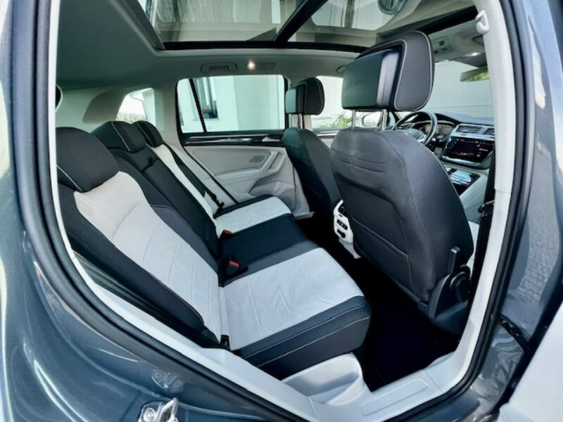 Volkswagen Tiguan 4MOTION, 200PS, VIRTUAL TACHO, EL. SZYBER DACH, MEGA ŚRODEK II (2016-2024)
