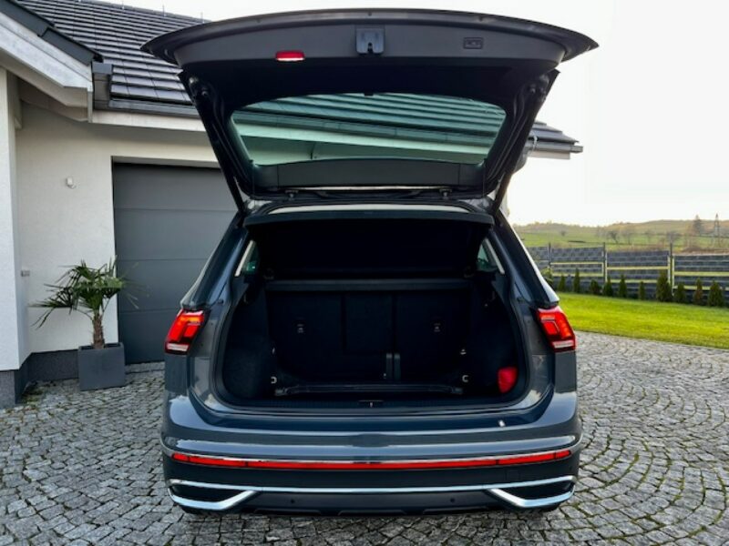 Volkswagen Tiguan 4MOTION, 200PS, VIRTUAL TACHO, EL. SZYBER DACH, MEGA ŚRODEK II (2016-2024)