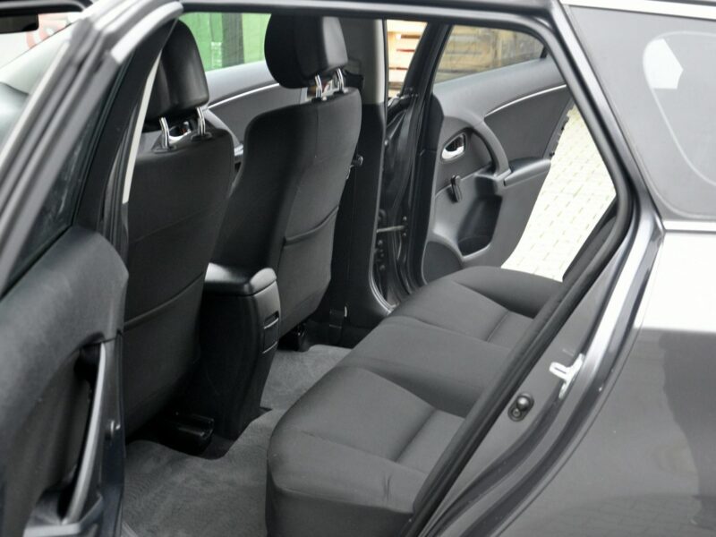 Toyota Avensis 1,6VVTi 132KM Soll/Alufelgi/Parktronic/Zadbany/Model2011 III (2009-)
