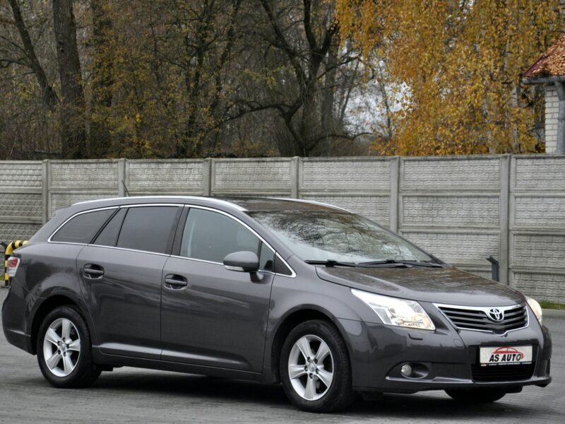 Toyota Avensis 1,6VVTi 132KM Soll/Alufelgi/Parktronic/Zadbany/Model2011 III (2009-)