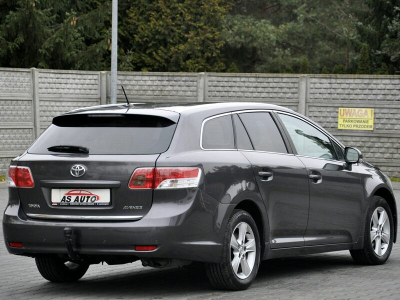 Toyota Avensis 1,6VVTi 132KM Soll/Alufelgi/Parktronic/Zadbany/Model2011 III (2009-)