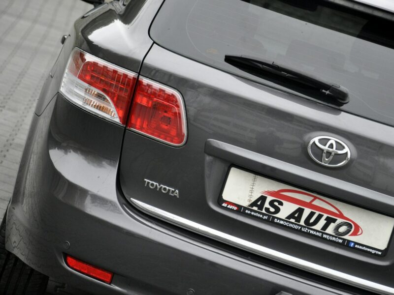 Toyota Avensis 1,6VVTi 132KM Soll/Alufelgi/Parktronic/Zadbany/Model2011 III (2009-)