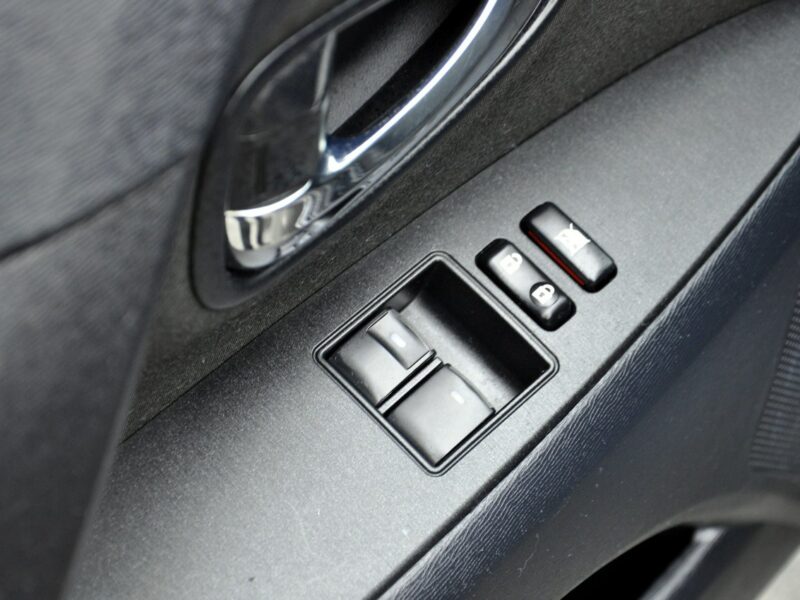 Toyota Avensis 1,6VVTi 132KM Soll/Alufelgi/Parktronic/Zadbany/Model2011 III (2009-)