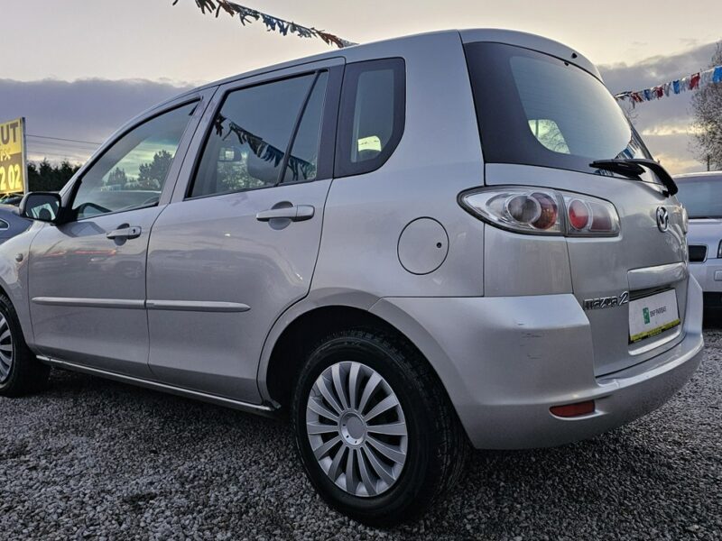 Mazda 2 -SPRZEDANY- super stan z nowym rozrządem i dodatkowymi kołami I (2003-2007)
