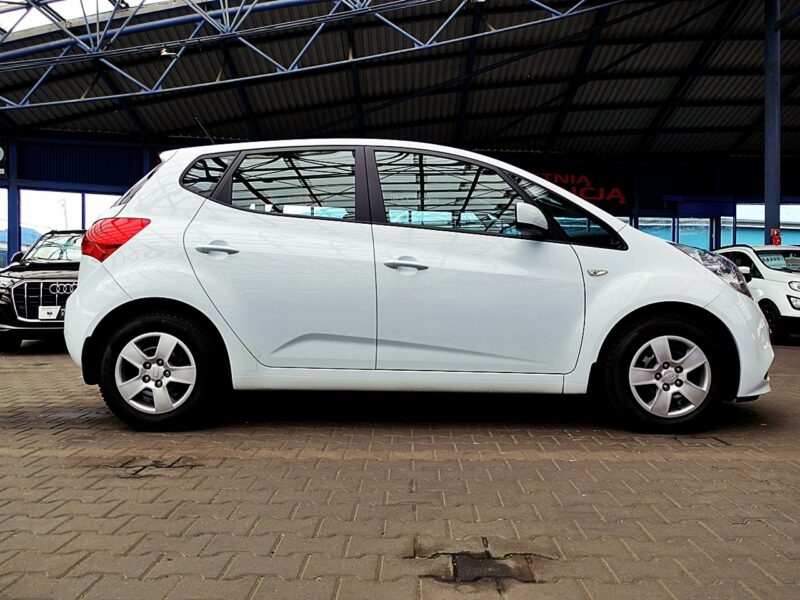 Kia Venga 1,4 16V Led JAK NOWA Serwisowany w ASO GWARANCJA Kraj 1WŁ Bezwypadkowa