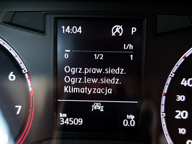 Volkswagen T-Roc AUTOMAT 150km Panorama+Led GWARANCJA FABRYCZNA 1wł Kraj Bezwyp. F23%