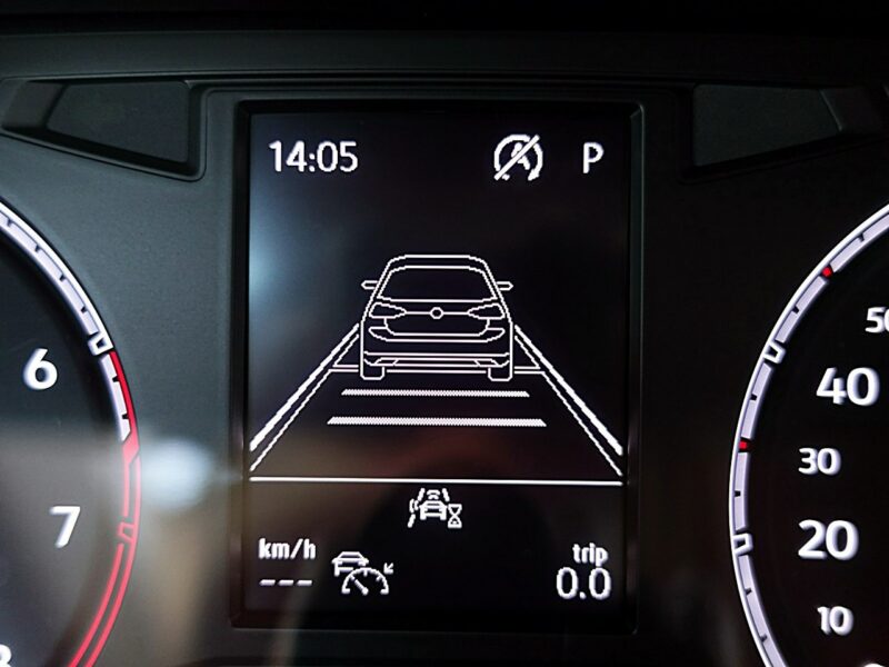 Volkswagen T-Roc AUTOMAT 150km Panorama+Led GWARANCJA FABRYCZNA 1wł Kraj Bezwyp. F23%