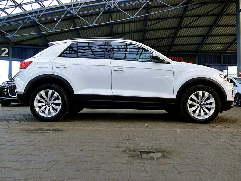 Volkswagen T-Roc AUTOMAT 150km Panorama+Led GWARANCJA FABRYCZNA 1wł Kraj Bezwyp. F23%