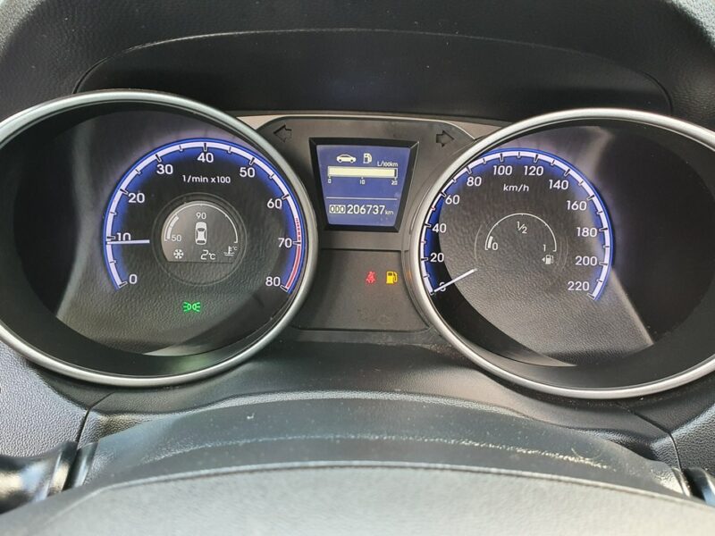 Hyundai ix35 2.0i 163KM # Climatronic # Parktronic # PółSkóra # Śliczny Kolor !!!