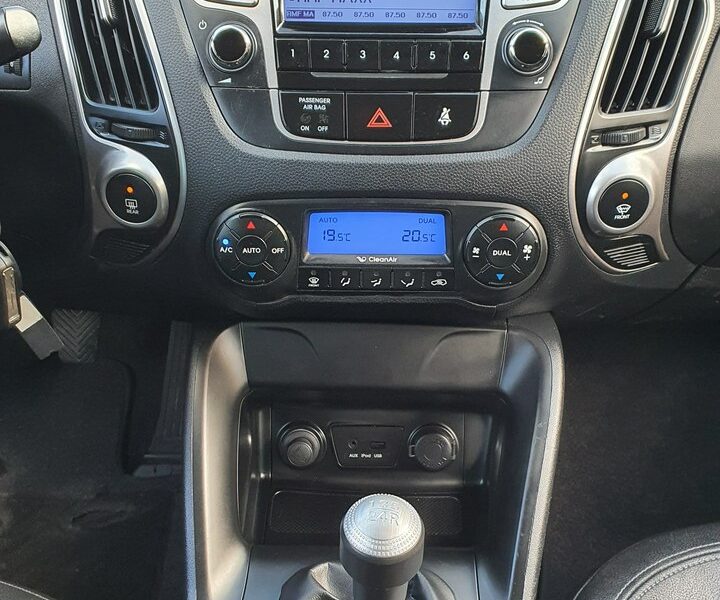 Hyundai ix35 2.0i 163KM # Climatronic # Parktronic # PółSkóra # Śliczny Kolor !!!