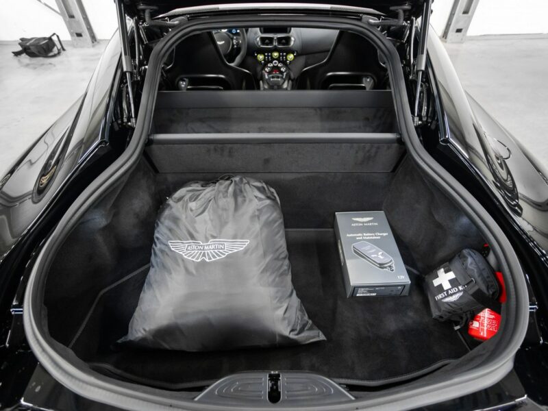 Aston Martin Vantage F1 Edition. V8 Coupe 4.0 535 KM. Salon Polska. Nowy.