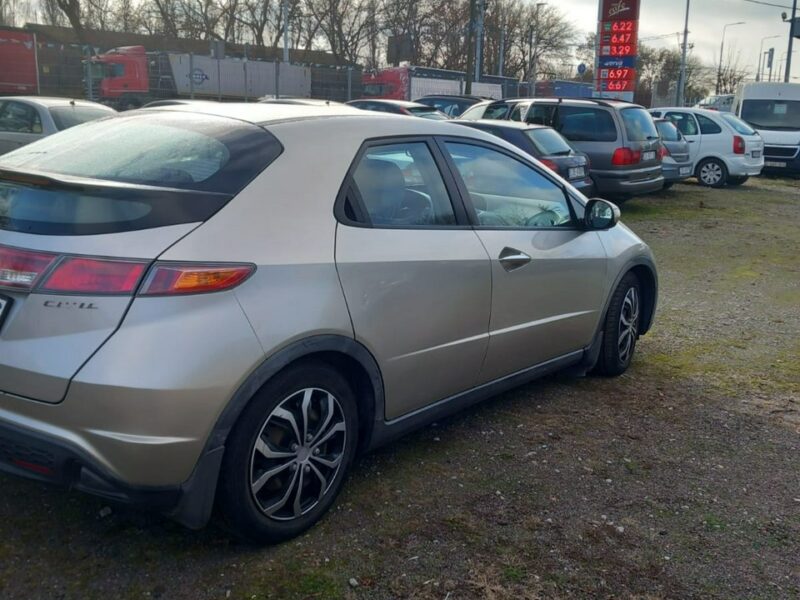Honda Civic 1.4 B SALON PL 1 właściciel VIII (2006-2011)