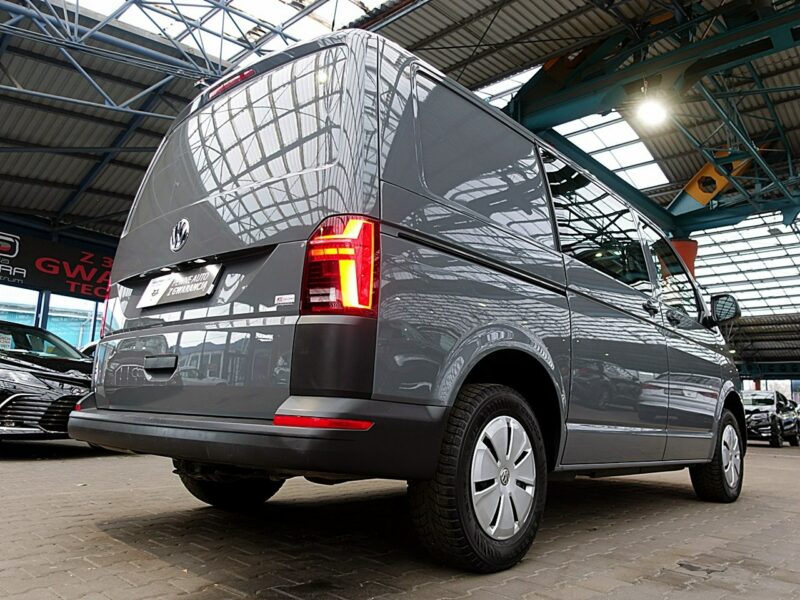 Volkswagen Transporter 5-osób AUTOMAT GWARANCJA 1wł Kraj Bezwyp FullLed+NAVI+KAMERA FV23% T6