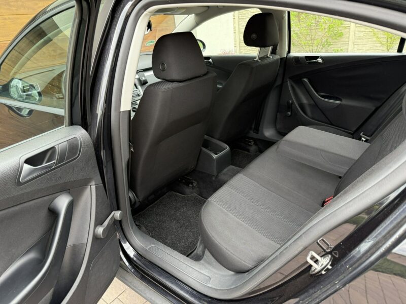 Volkswagen Passat 09r. 1.6 MPI sedan z Niemiec bezwypadkowy tempomat podg.fotele B6 (2005-2010)