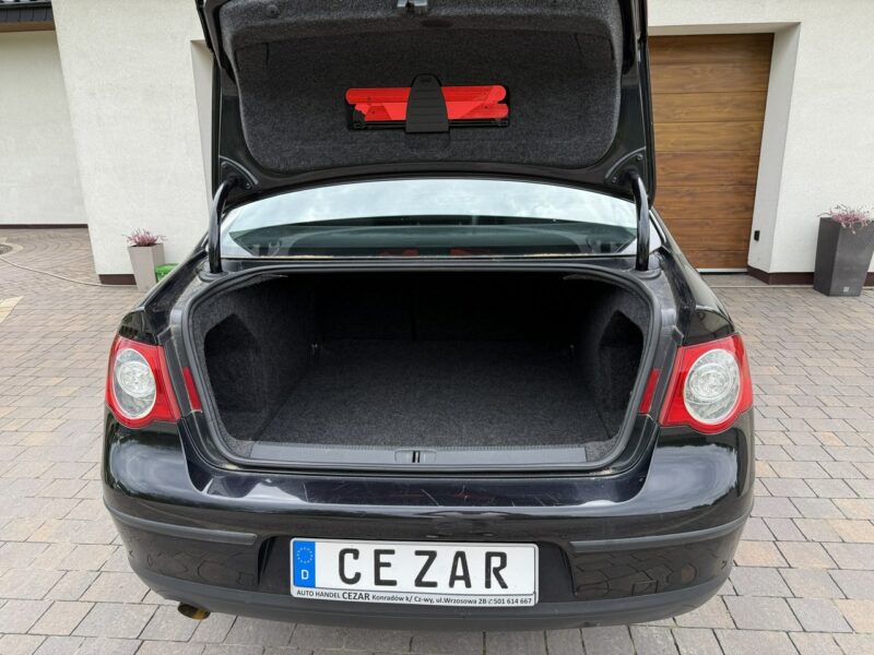 Volkswagen Passat 09r. 1.6 MPI sedan z Niemiec bezwypadkowy tempomat podg.fotele B6 (2005-2010)