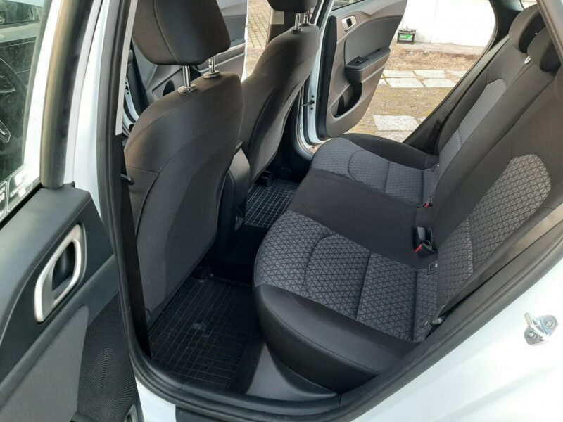 Kia Cee'd 1.5b 160KM salon PL III (2018-)