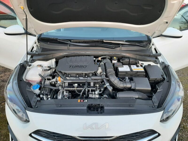 Kia Cee'd 1.5b 160KM salon PL III (2018-)