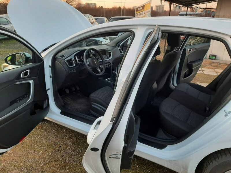 Kia Cee'd 1.5b 160KM salon PL III (2018-)