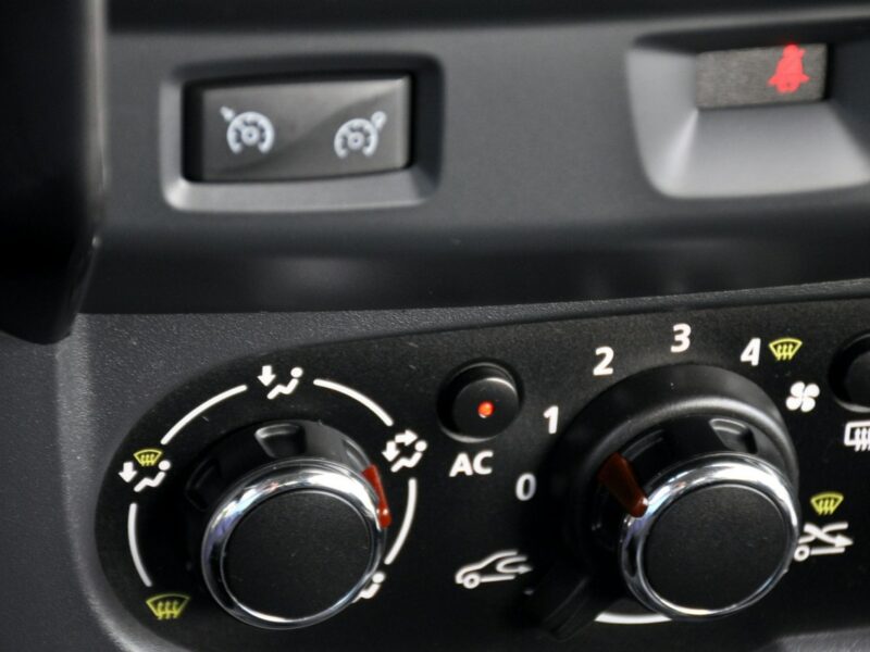 Dacia Duster 1.2i(125KM)*116tyś.km*Kolorowa Navi*Welur*Reling*Parktronik*ALU 16"ASO I (2009-2017)