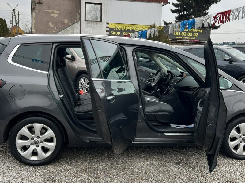 Opel Zafira -SPRZEDANY- 7 Os ! Przebieg 209000 * 2.0 - 165 km/Gwarancja*FULL OPCJA C (2011-)