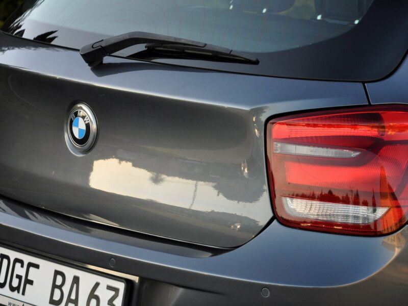 BMW 118 1.6i(136KM)*Lift*Klimatronik*Grzane Fotele*2xParktronik*I Wł*Alu16"ASO F20/F21 (2011-)