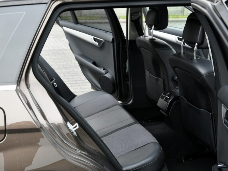 Mercedes C 180 2,2CDi 120KM Elegance/Navi/Skóra/LEDy/Xenon/Alu/El.Klapa W204 (2007-2014)