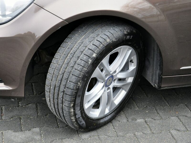 Mercedes C 180 2,2CDi 120KM Elegance/Navi/Skóra/LEDy/Xenon/Alu/El.Klapa W204 (2007-2014)
