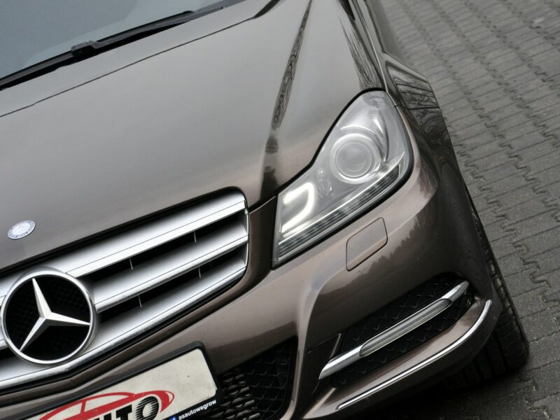 Mercedes C 180 2,2CDi 120KM Elegance/Navi/Skóra/LEDy/Xenon/Alu/El.Klapa W204 (2007-2014)