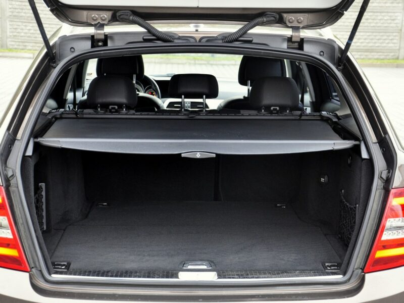 Mercedes C 180 2,2CDi 120KM Elegance/Navi/Skóra/LEDy/Xenon/Alu/El.Klapa W204 (2007-2014)