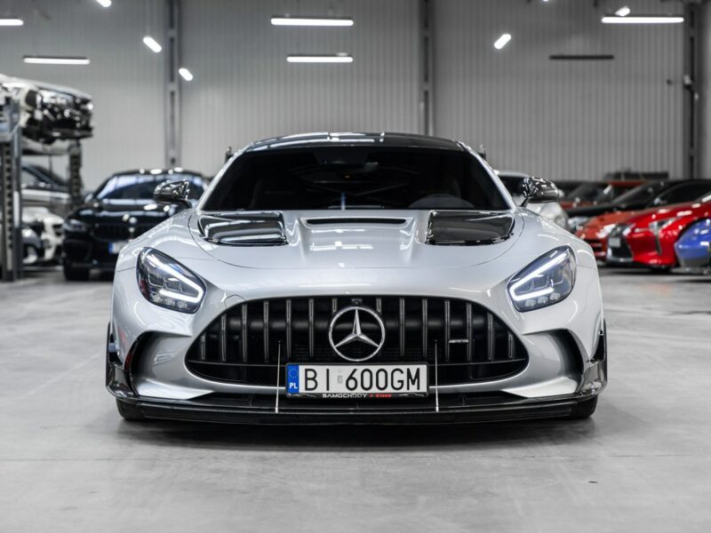 Mercedes AMG GT Black Series. Salon PL. Wideoprezentacja YouTube.