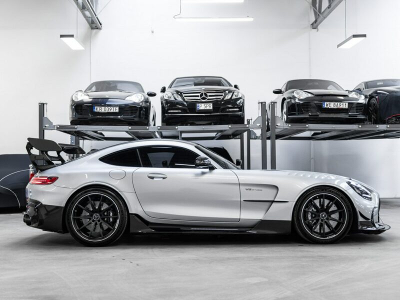 Mercedes AMG GT Black Series. Salon PL. Wideoprezentacja YouTube.