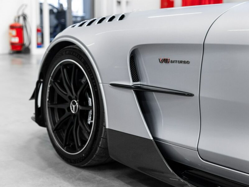 Mercedes AMG GT Black Series. Salon PL. Wideoprezentacja YouTube.