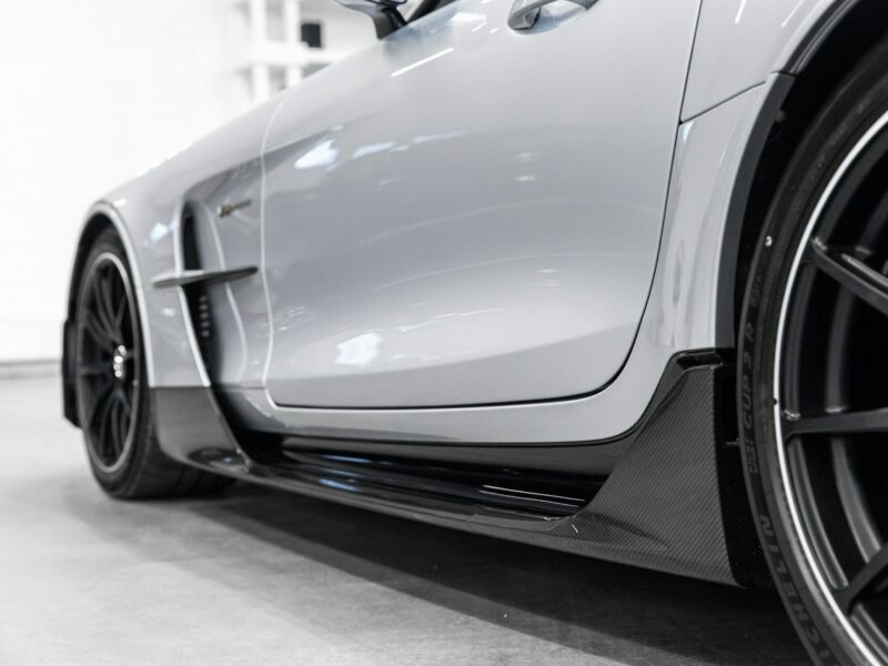 Mercedes AMG GT Black Series. Salon PL. Wideoprezentacja YouTube.