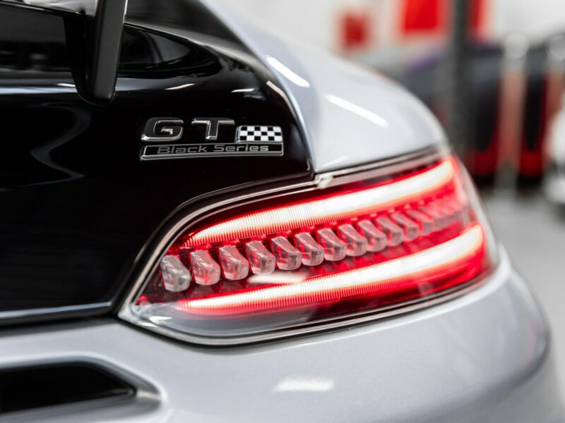 Mercedes AMG GT Black Series. Salon PL. Wideoprezentacja YouTube.