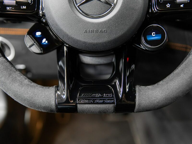 Mercedes AMG GT Black Series. Salon PL. Wideoprezentacja YouTube.