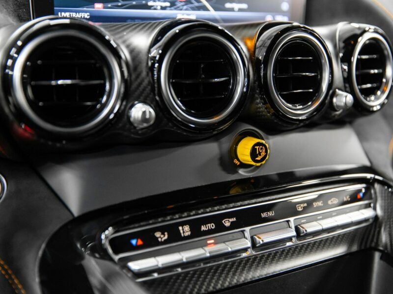 Mercedes AMG GT Black Series. Salon PL. Wideoprezentacja YouTube.