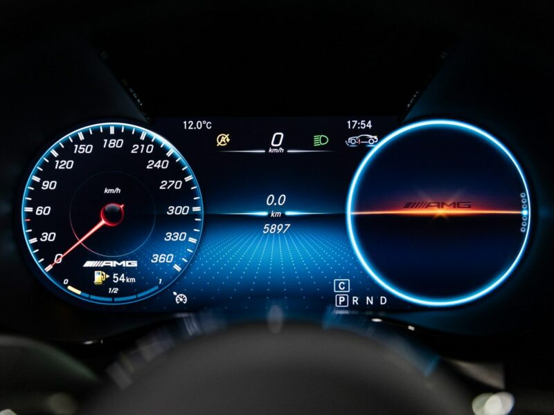 Mercedes AMG GT Black Series. Salon PL. Wideoprezentacja YouTube.
