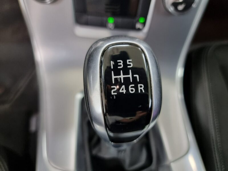 Volvo S60 2.0 T3 Drive-E Momentum, I właściciel, salon Polska, FV23% II (2010-)