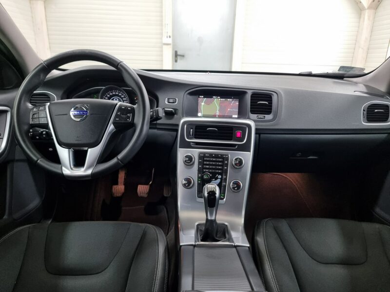 Volvo S60 2.0 T3 Drive-E Momentum, I właściciel, salon Polska, FV23% II (2010-)