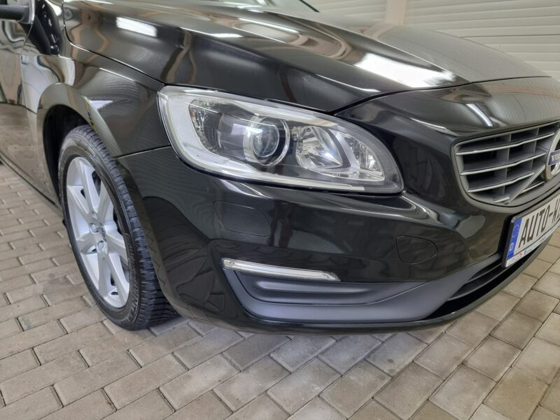 Volvo S60 2.0 T3 Drive-E Momentum, I właściciel, salon Polska, FV23% II (2010-)