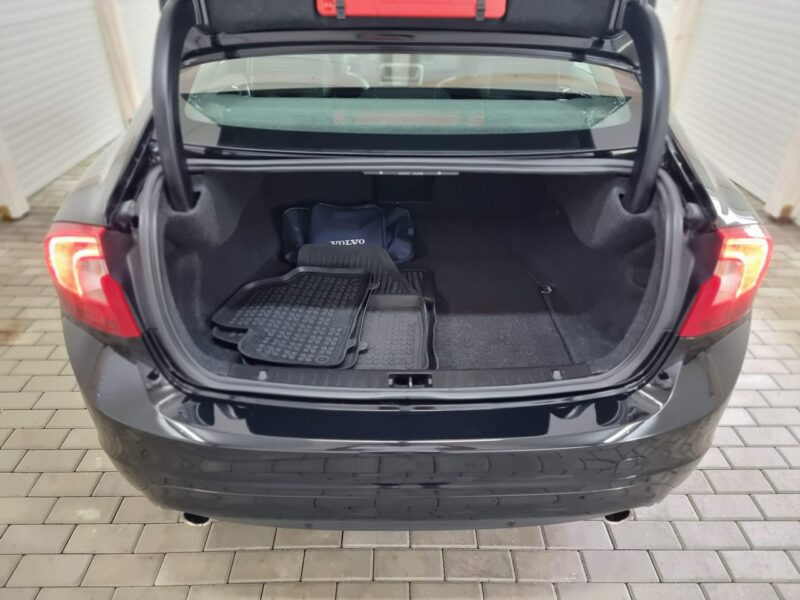 Volvo S60 2.0 T3 Drive-E Momentum, I właściciel, salon Polska, FV23% II (2010-)