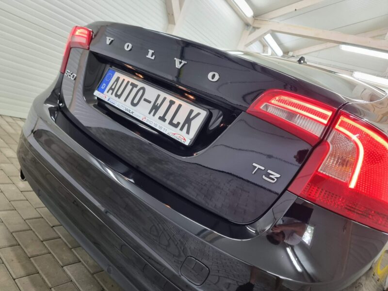 Volvo S60 2.0 T3 Drive-E Momentum, I właściciel, salon Polska, FV23% II (2010-)