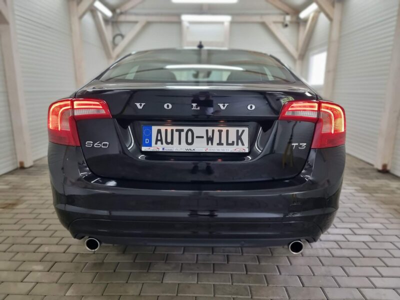 Volvo S60 2.0 T3 Drive-E Momentum, I właściciel, salon Polska, FV23% II (2010-)